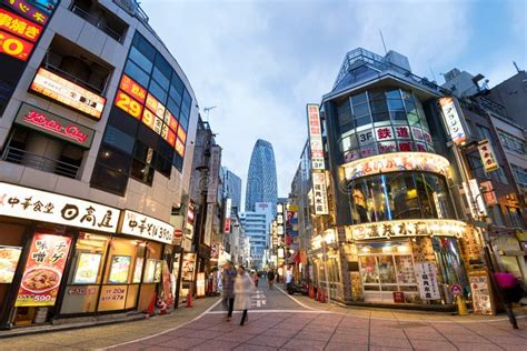 東京有什麼購物街，不妨看看這些建築美學與時尚潮流共舞的空間